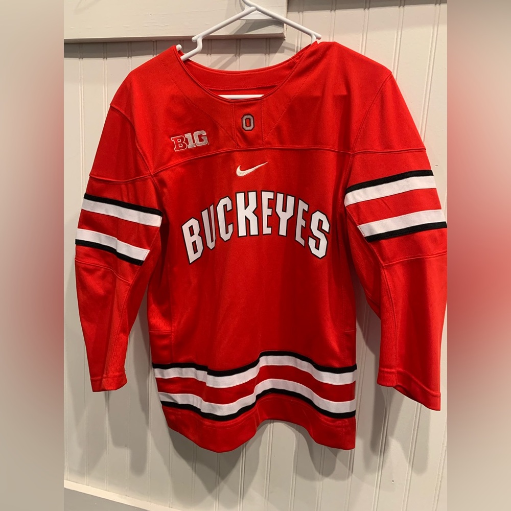 Youth size medium OSU/Ohio State Hockey Jersey.